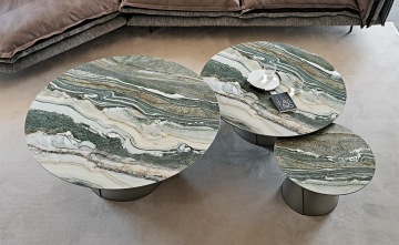 Interiery HK | Elegantní odkládací stolky